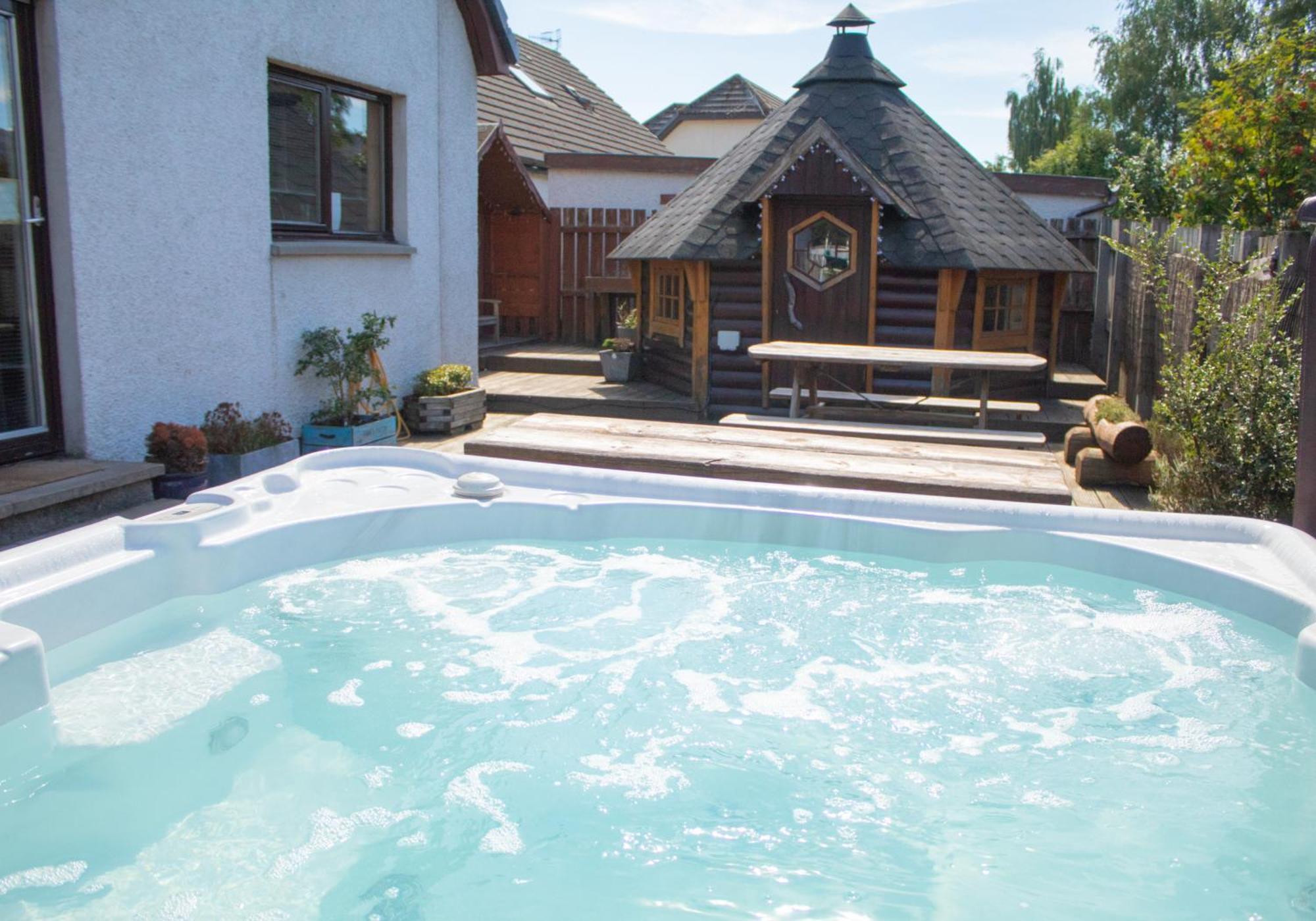 Dalfern Holiday home