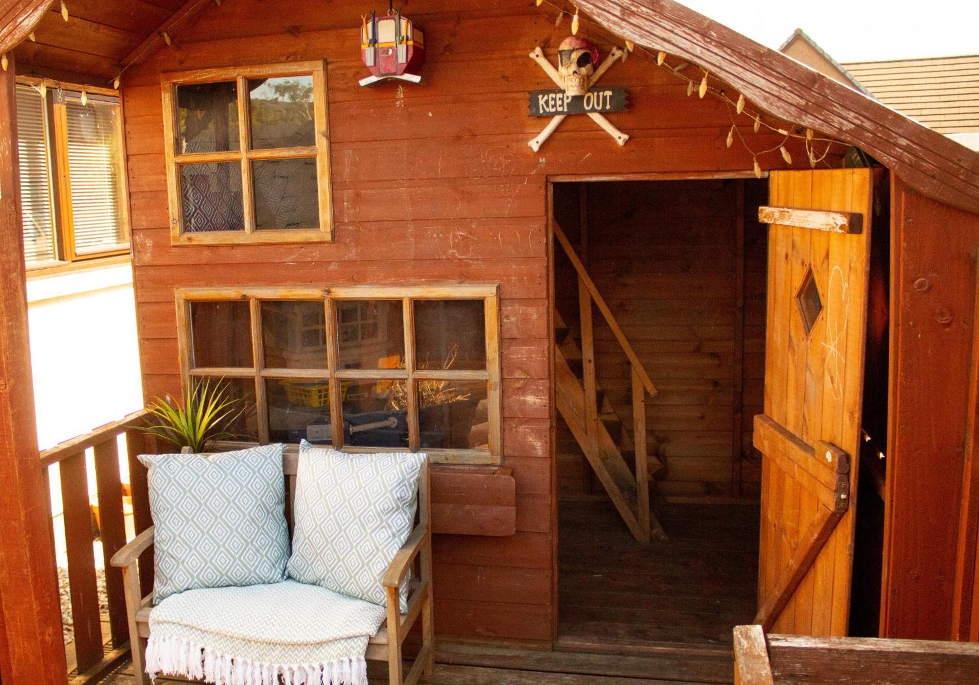 Dalfern Holiday home