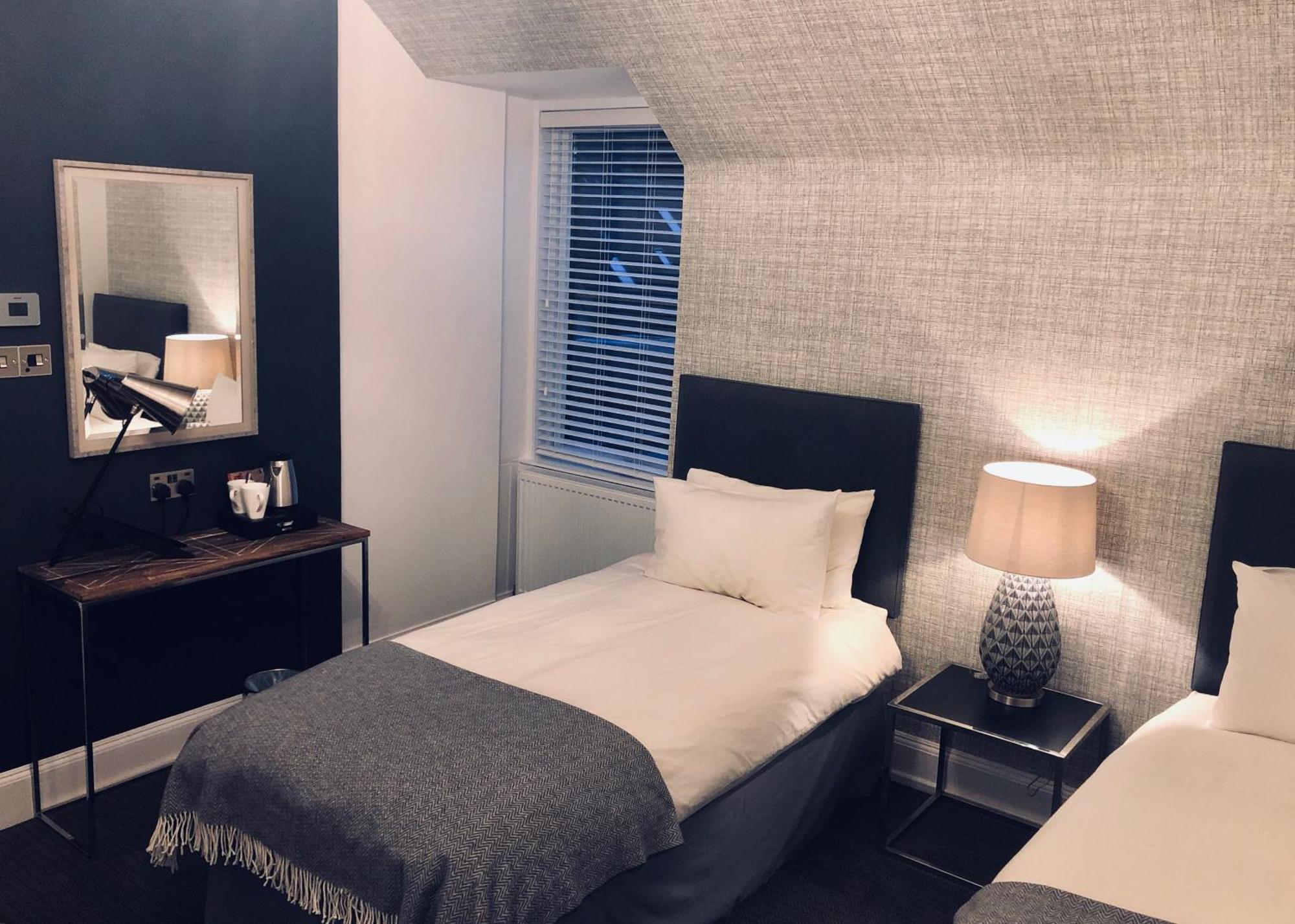 Guest house Ravenscraig 4*