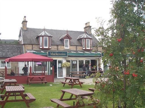 Mackenzies Highland 2* Aviemore