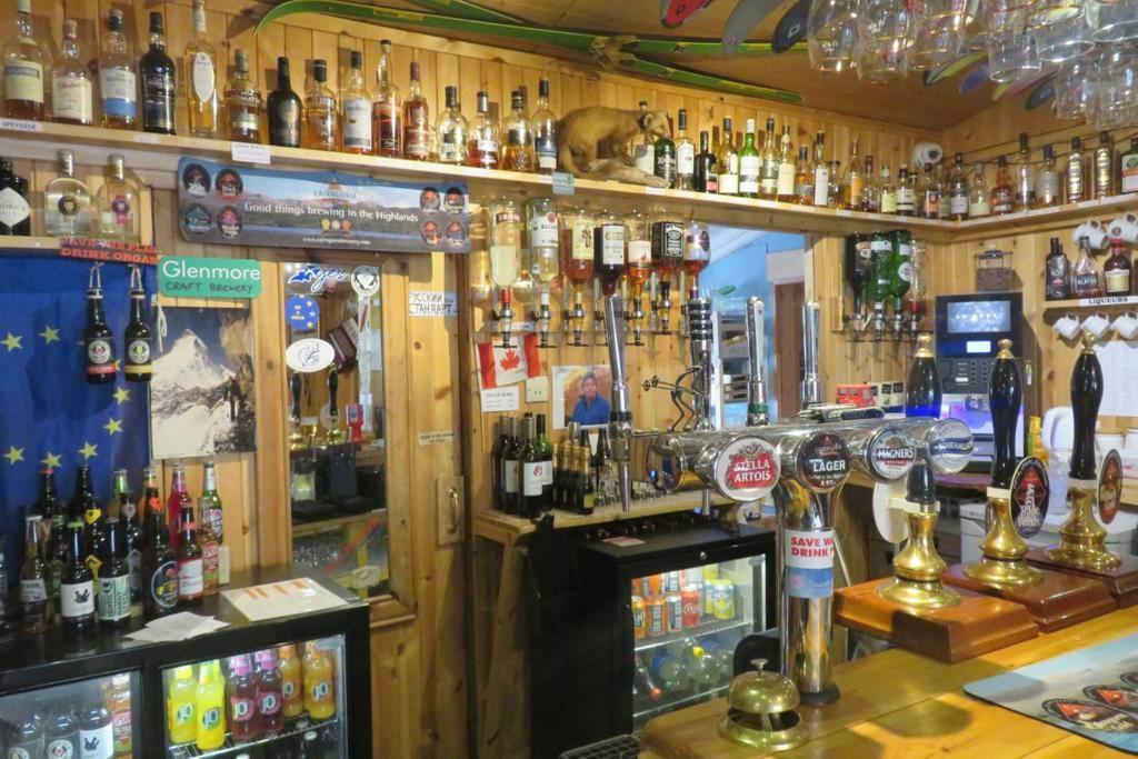 Capsule hotel Pine Marten Bar Glenmore Pods